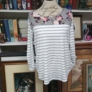 Le Lis Cotton Top Size Small